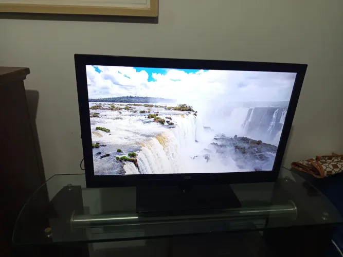 Tv 32 AOC