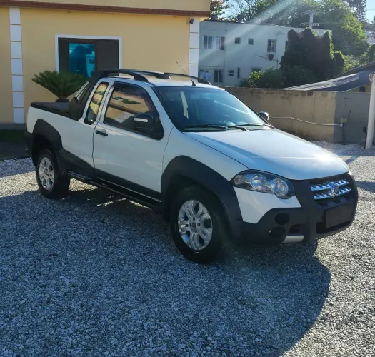 Fiat Strada Adventure 1.8/ 1.8 Locker Flex CE 2012