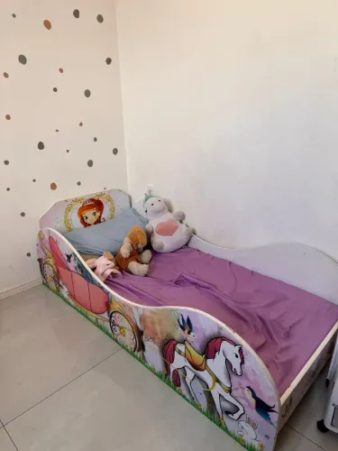 Mini cama infantil com colchão
