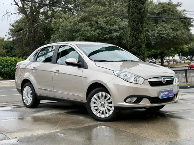 Fiat Grand Siena Essence 1.6 Flex 16V 2015