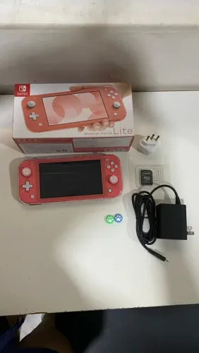 Nintendo Switch Lite + Kit Completo