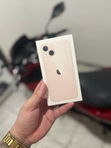 Caixa Iphone 13 Rosa