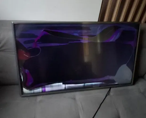 TV LG Smart 43" problema na tela - para aproveitar placas