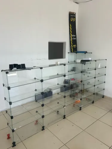Prateleiras de vidro