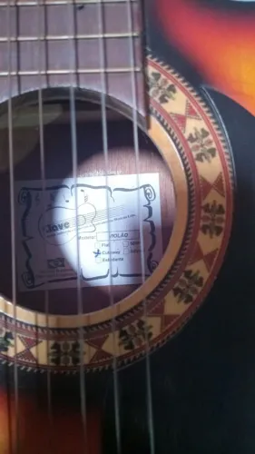 Violão semi novo