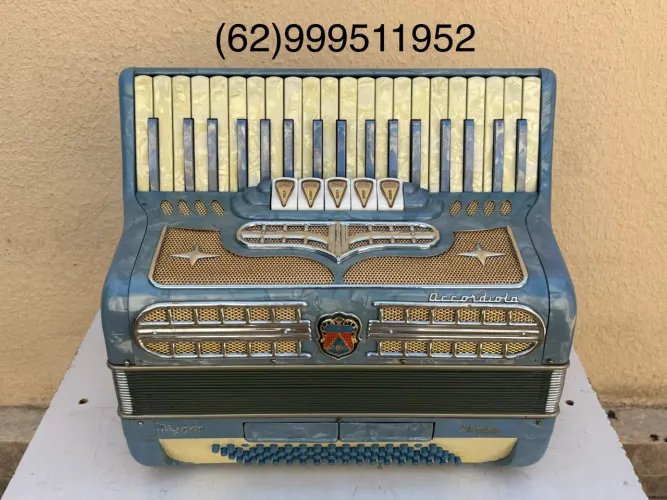 Acordeon sanfona gaita 80 baixos em terça de voz