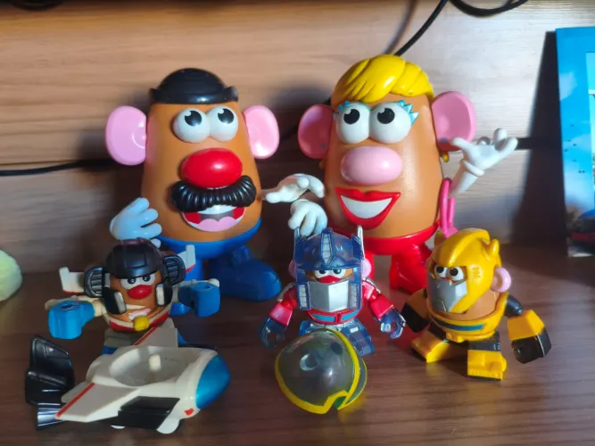 Toy Story - Conjunto Senhor e senhora batata + miniaturas versão Transformers