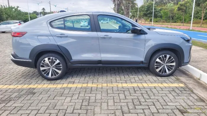 Fiat Fastback Audace 200 TB AUT (hibrído) 2025
