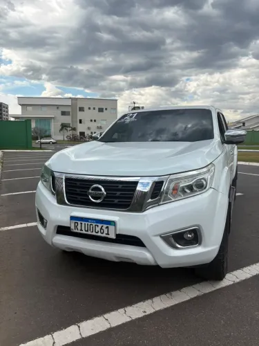 Nissan Frontier XE CD 4X4 2.3 Bi-TB Diesel Aut. 2021