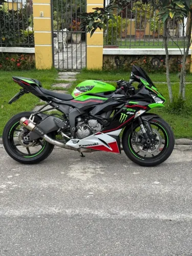 Kawasaki Ninja Zx6r 636 2021 com Akrapovic