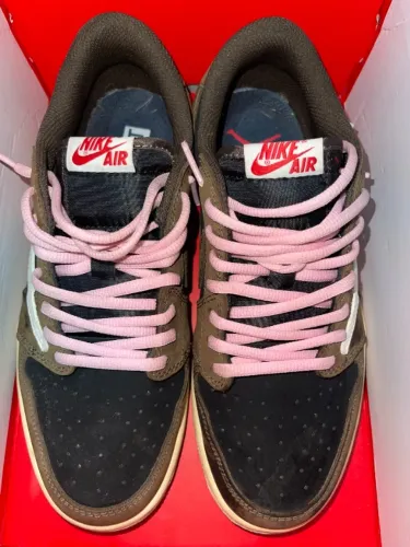 Tênis Nike Air Jordan 1 Low x Travis Scott (REPLICA 1 LINHA) 