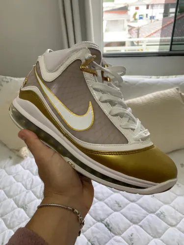 Nike Lebron 7 Retro Youth China Moon Gold White