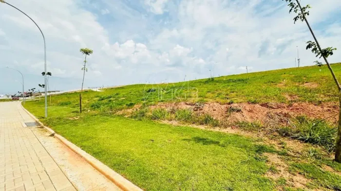 Terreno à venda no Vista Campinas