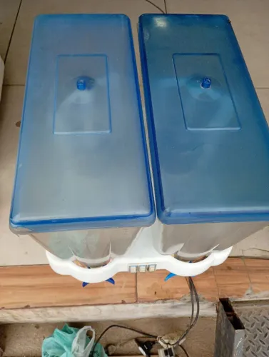 Vendo uma refresqueira duas cubas ótimo estado 