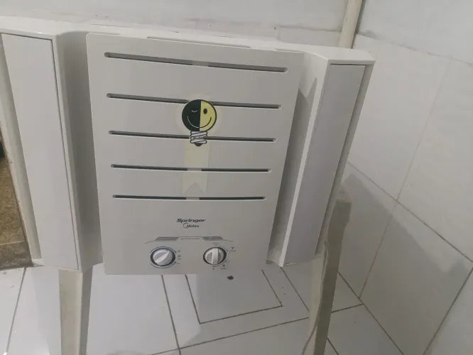 Ar condicionado de janela