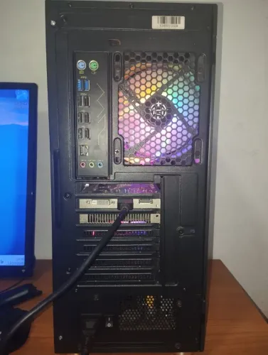 PC Gamer Xeon 12 Núcleos 16GB RX 470 4GB SSD 250GB + HD 1TB