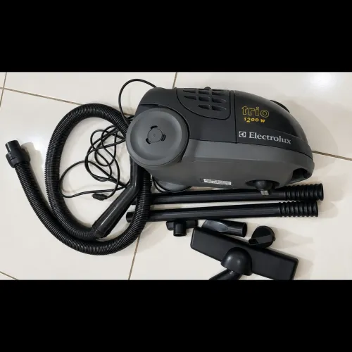 Aspirador de Pó Electrolux Trio 1200W Completo