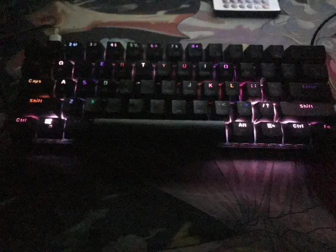 TECLADO MECÂNICO 60% NOVO
