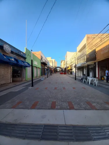 PONTO COMERCIAL COM ÓTIMO CUSTO-BENEFÍCIO NA BATISTA DE CARVALHO!