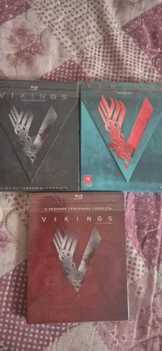 Série Vikings 1°-2° e 4° temporada Blu-ray (Usado) tudo por 90