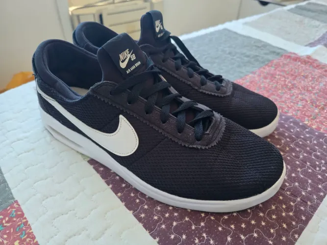Tenis Nike