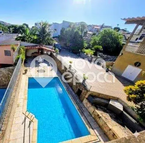 Jardim Guanabara | Casa 4 quartos, sendo 2 suites