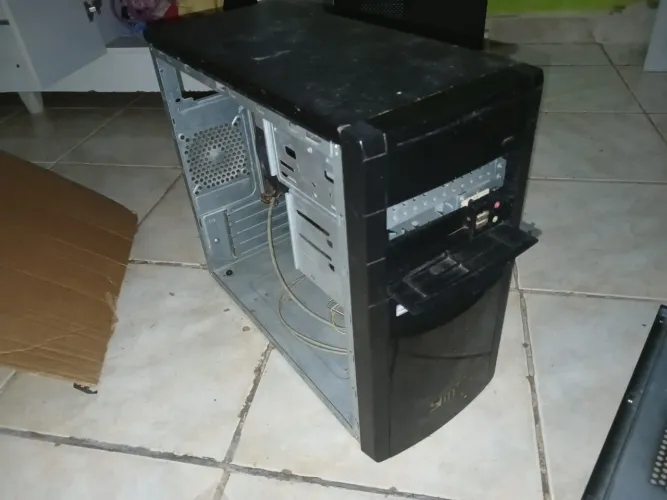 Compultador Core 2 Duo e7500 2GB de Ram - Funcionando normalmente 