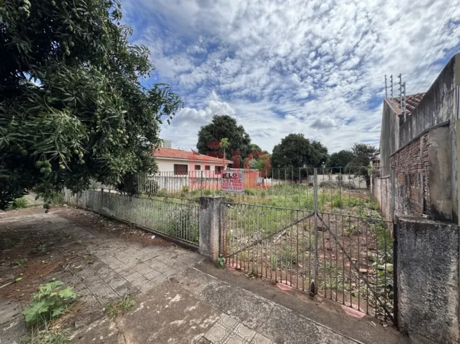 Terreno Residencial na Zona 02.