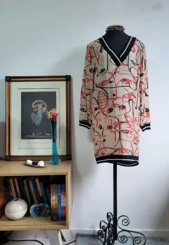 vestido gola v animale