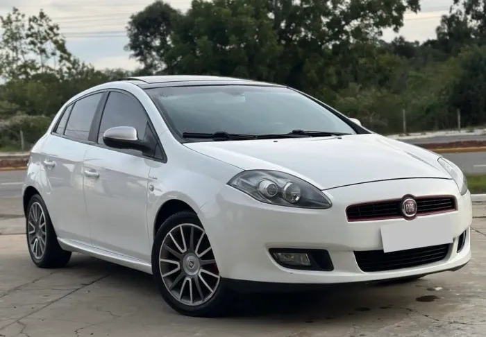 Fiat Bravo Sporting 1.8 Dualogic Flex 16V 5P 2013