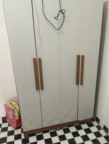  Vendo Guarda roupa infantil 