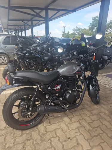 Vendo Royal Hunter 350 2025 2mil km apenas