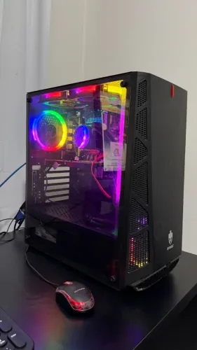 Pc Para Estudos E Escritório Com Lateral De Vidro E Fans Rgb