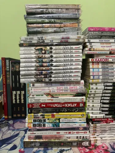 Mangás novos e usados 