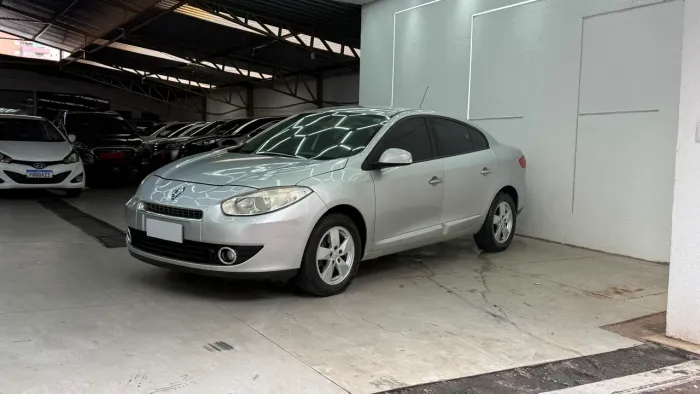 Renault Fluence Sed. Dynamique 2.0 16V Flex Aut. 2012