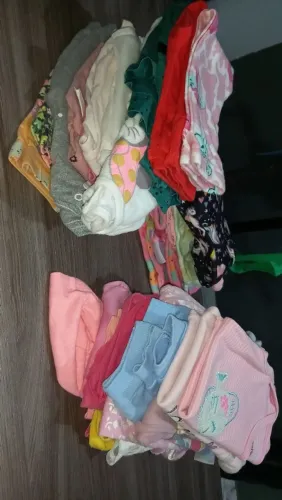 Lotinho de roupa Bebê menina