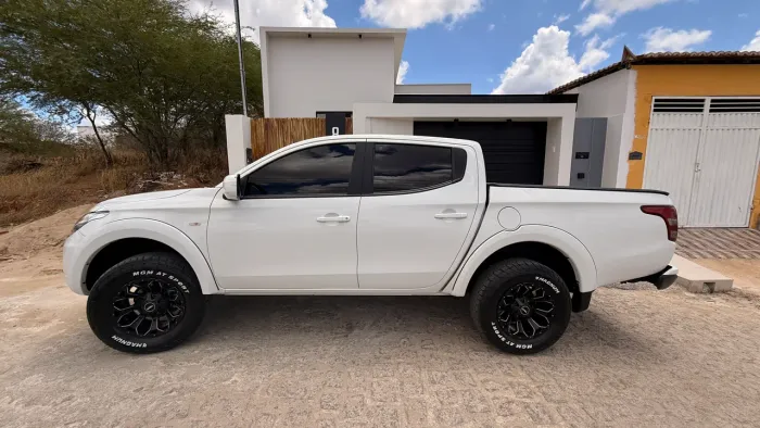 Mitsubishi L200 Triton Sport GLS 2.4 CD Diesel Aut. 2023