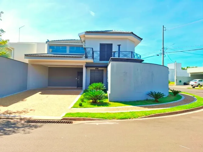 Casa em Condomínio - 3 Suítes, Varanda Gourmet, Limeira/Vale das Oliveiras