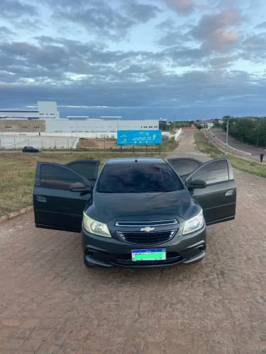Chevrolet Onix Hatch LT 1.0 8V Flex Power Mec. 4P 2016