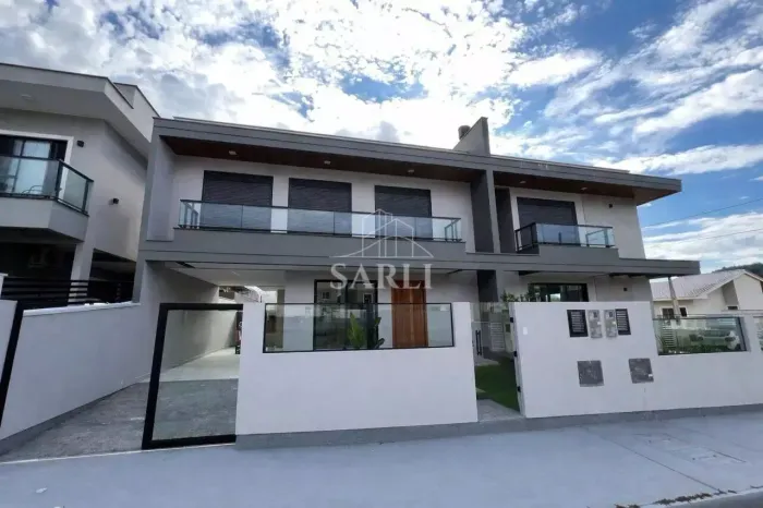 Sobrado para venda com 124 metros quadrados com 3 quartos em Forquilhas - São José - SC