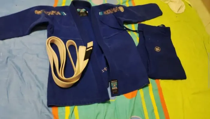 Kimono de jiu-jitsu adulto Mundial 10 tamanho A1