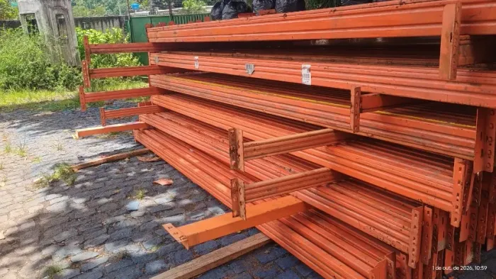 Porta paletes armazenamento de 3 paletes por nível, longarinas resistentes