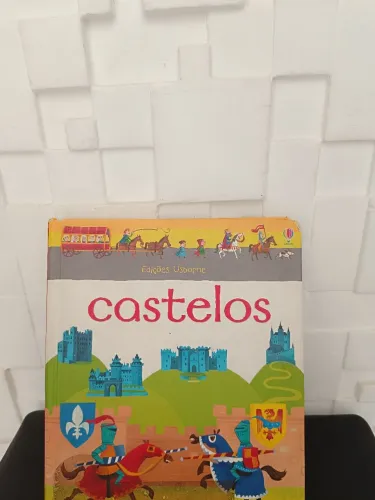 Livro infantil castelos