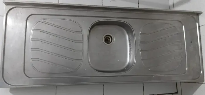 Pia de inox 1,40 cm por 21cm  