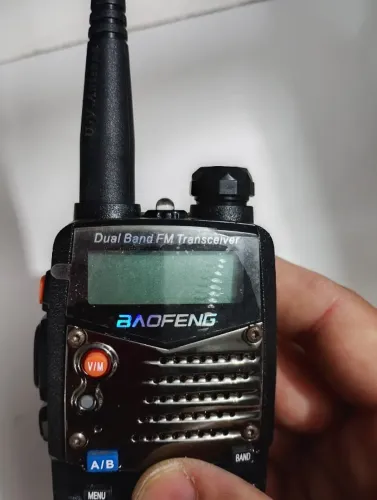 Walkie Talkie HT Dualband VHF UHF Baofeng UV-5RA