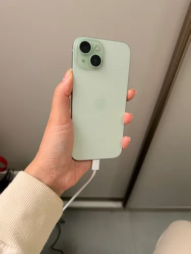 iPhone 15