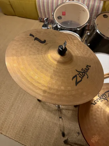 Kit de Pratos Zildjian I Family 14" / 16" / 20" + Case