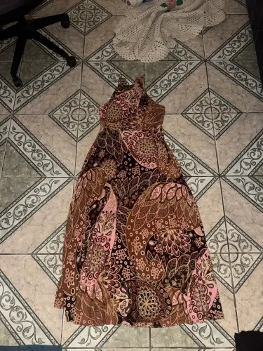 Vestido marrom