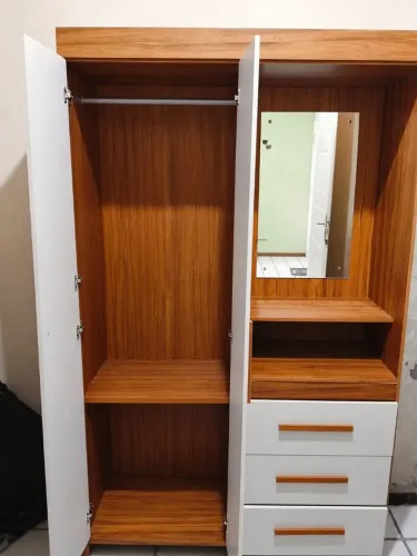 Guarda roupa solteiro novo