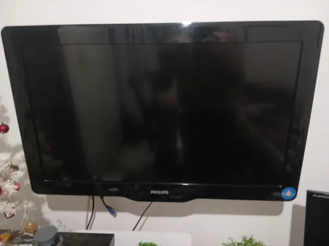 Tv 32" LEIA A DESCRIÇÃO 